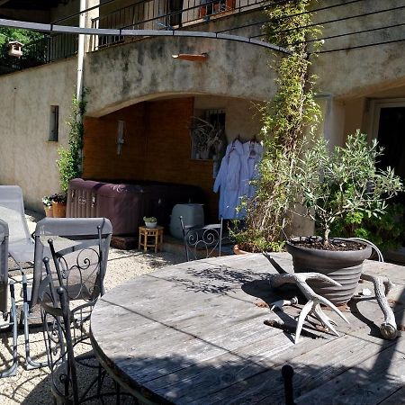Gite Du Prinas Греольер Экстерьер фото